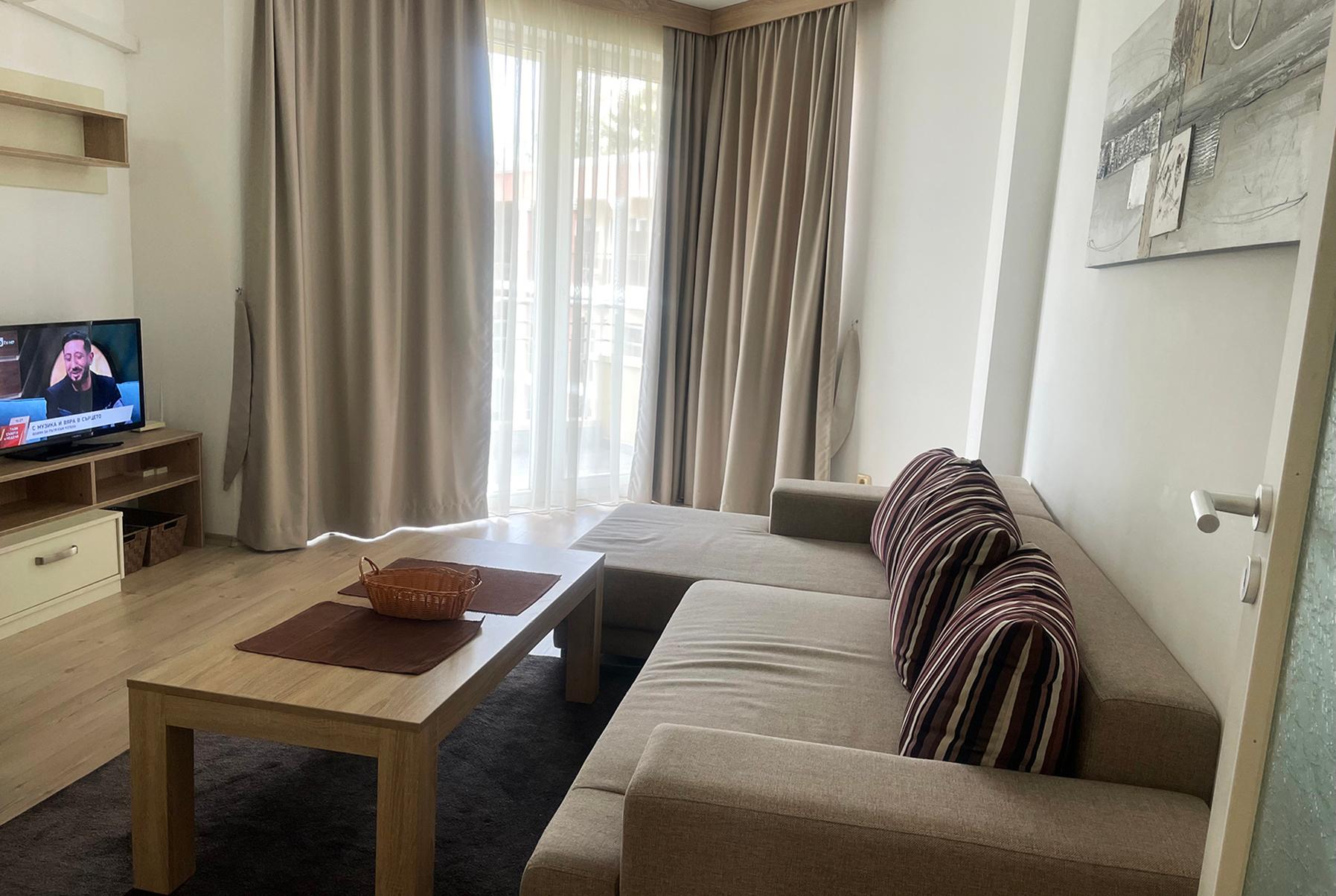 Апартамент — 2-bedroom apartment in Nesebar, Bulgaria, pool